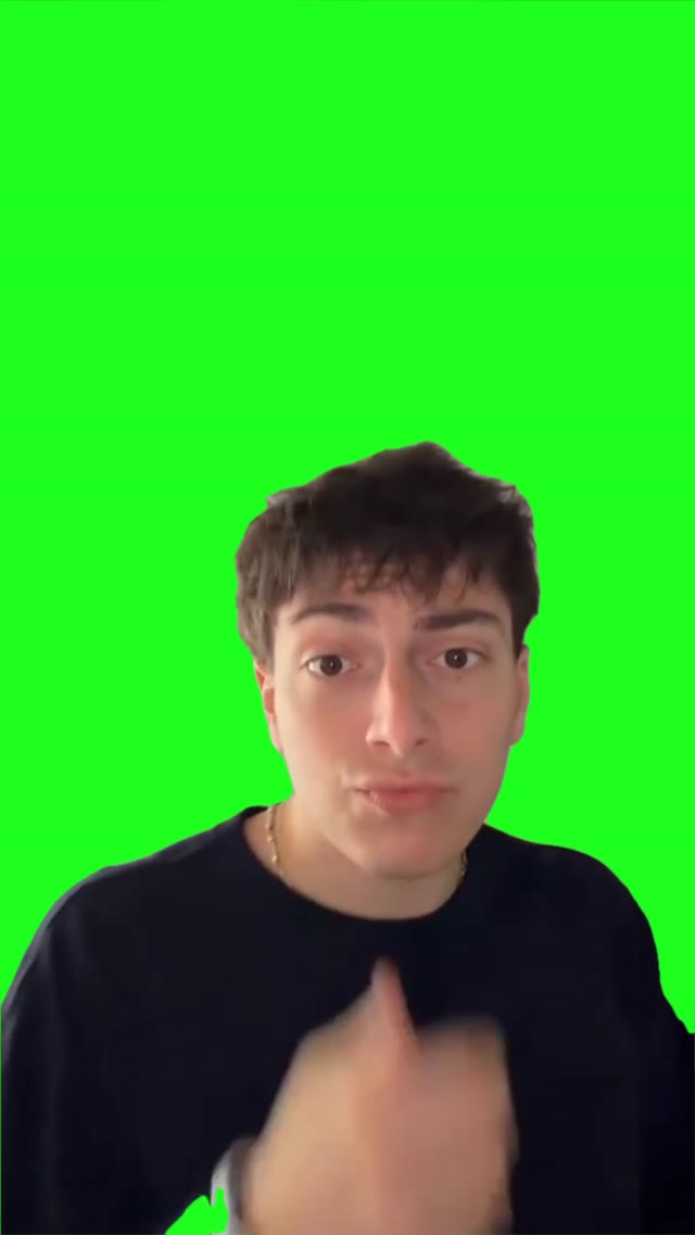 Simon Sprays green screen