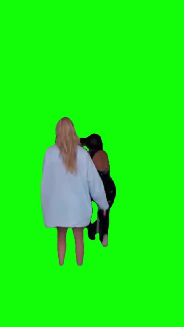 kim fights her sister green screen